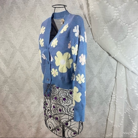Hazel Moon blue floral cropped cardigan and tank size M - Picture 2 of 9